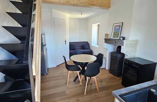 Prompsat Maison | Winegrower's house, private courtyard, 4 people/2 beds