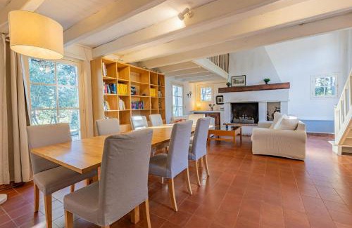 Pezenas Maison | Winemakers Home By Pézenas Vineyards