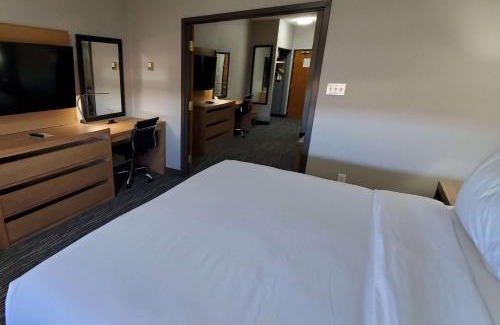 Downtown Hôtel | Wingate by Wyndham Lethbridge
