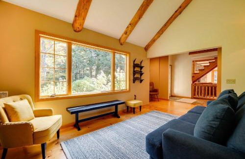 Winhall Maison | Winhall Home with Deck and Views, 6 Mi to Ski Slopes!