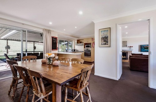 Broke Maison | Vins Winmark | Rock Cottage