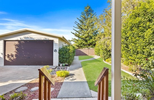 Tomakin Maison | Winnies on Sunpatch. Gorgeous, pet friendly home in fantastic location