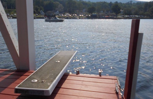 Alton Bay Maison | Maison au bord du lac avec slip sur Winnipesaukee!