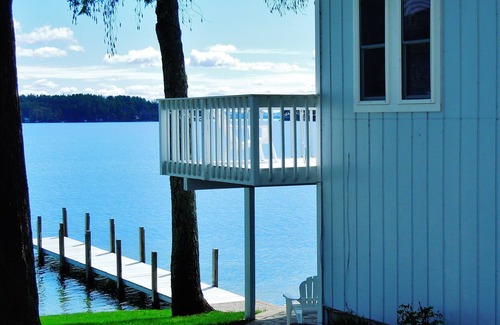 Gilford Maison | Winnipesaukee Waterfront Gilford Great Location Sleeps 10