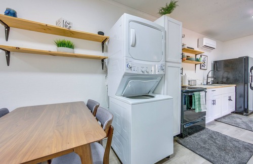 Winnsboro Maison | Winnsboro Tiny House w/ Trails, Yard Games & More!