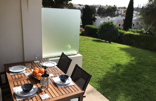 Alpouvar Appartement | Fantastique appartement en rez-de-chaussée, climatisé, au 'Club Albufeira'