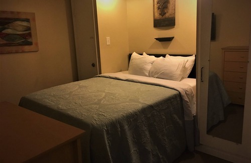 Ghent Appartement | Sur les pentes à Winterplace près de Beckley WV refondu cuisine complète, terrasse privée