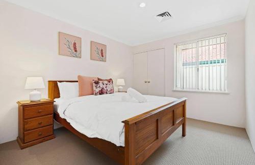 Winthrop Maison | Winthrop Mansion - 5 Bed, 3 Bath, Pool Table, Bbq