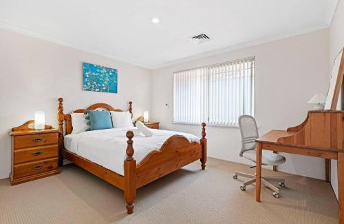 Winthrop Maison | Winthrop Mansion - 5 Bed, 3 Bath, Pool Table, Bbq