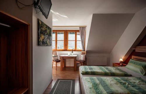 Weissenkirchen in der Wachau Maison | Winzerhof & Gästehaus Bernhard