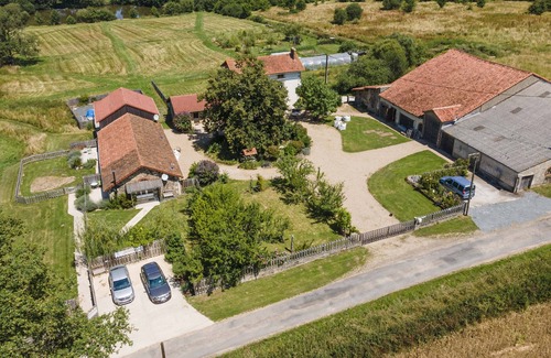 Adriers Cottage | Wisdom Gites - Maison de vacances avec vue sur la prairie, avec piscine, jardin et connexion Wi-Fi gratuite