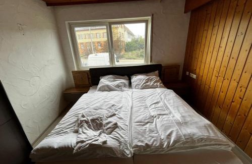 Neuhausen ob Eck Appartement | Wise:W7 1 Doppelbettzimmer nahe Take-Off Gewerbepark