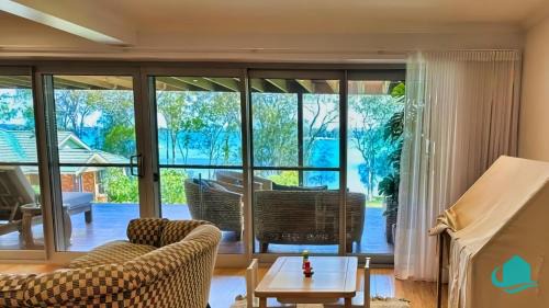 Brightwaters Maison | WishStay Waterfront Luxury Retreat - private pool