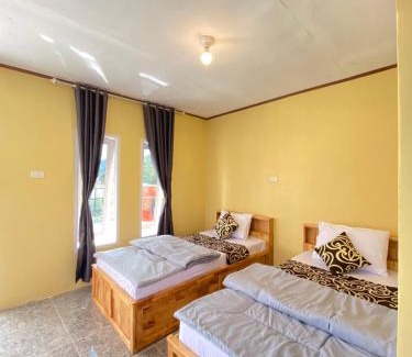 Berastagi Maison | WISMA SUNRISE GUEST HOUSE 10 minutes by walking to the big fruit market in Berastagi