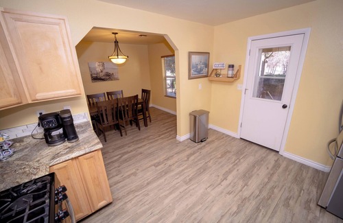 Globe Maison | Wisteria Place