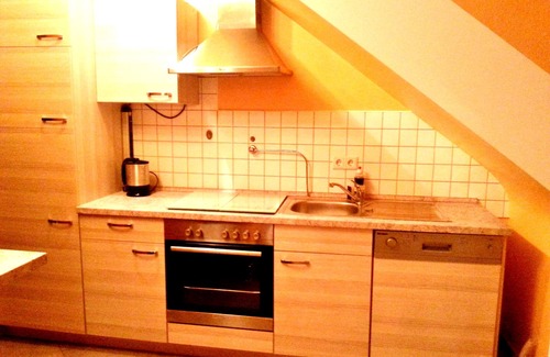 Mitte Appartement | Avec garage, 1 minute z. Métro, WiFi, machine à laver.& Porte de buanderie, machine à café entièrement automatique