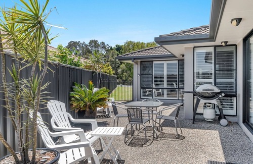 Yamba Maison | WITONGA WATERS - GRANDE MAISON EN BORD D'EAU