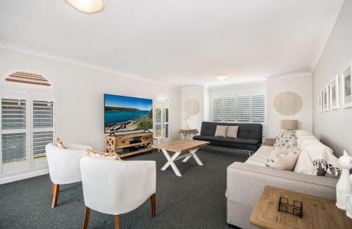 Yamba Maison | Witonga Waters - Now Pet Friendly