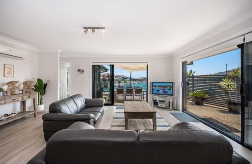 Yamba Maison | Witonga Waters - Now Pet Friendly