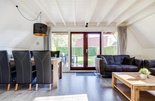 Zwiggelte Maison | Witte Kwikstaart I Mooi Huisje bij het Bos