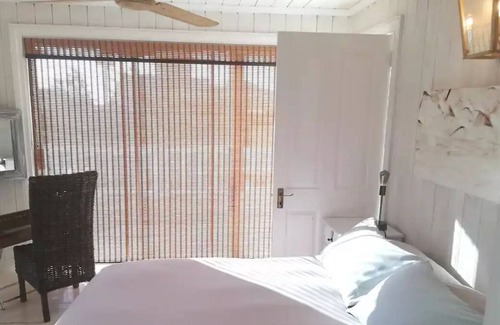 Pringle Bay Maison | Wittehuis at Pringle Beach