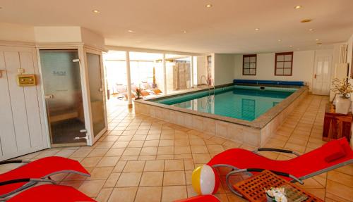 Bensersiel Hôtel | Wohlfühlhotel Hörn van Diek Garni mit Schwimmbad