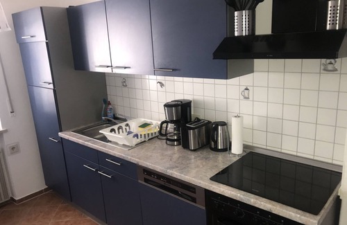 Dasing Appartement | Wohnung Anika 1 - Helle FeWo mit schönem Balkon und kostenfreim WLAN