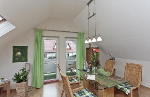 Mersheim Appartement | Wohnung in Nieheim am Waldrand