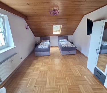 Neunburg vorm Wald Appartement | Wohnung Maric bis zu 10 Personen