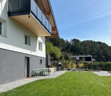Hoetting Appartement | Wohnung mit Garten und Panoramablick in Innsbruck