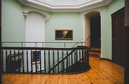 Behren-Luebchin Maison | Wohnung Ruth- Turmzimmer Anno1869 Herrenhaus Viecheln