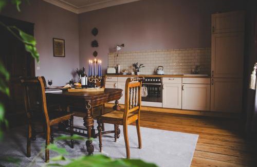 Behren-Luebchin Appartement | Wohnung Wilhelm