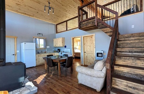 La Sal Cabine | Wolf Springs Ranch, Cabin 8