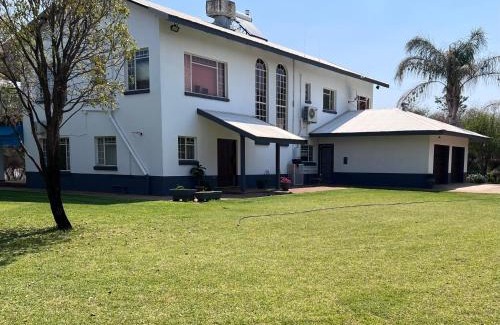Rustenburg Autre | Wolffdanz