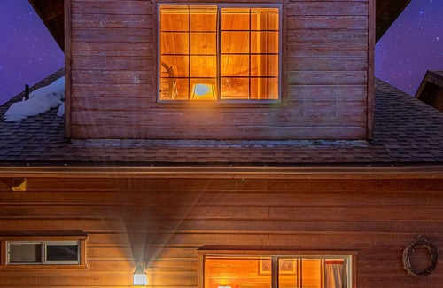 Christopher Creek Cabine | Wolves Den Cabin,WIFI, game room - Backs Tonto Forest, stocked kitchen, heat AC