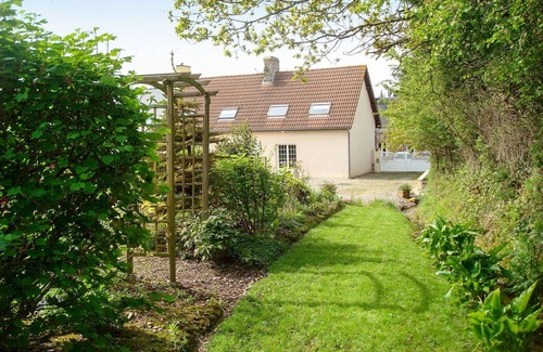 Bolleville Maison | Wonderful private villa for 6 guests with WIFI, TV, terrace, pets allowed and parking