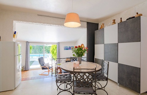 Saint-Cezaire-sur-Siagne Villa | Magnifique maison de vacances privée pour 4 personnes avec WIFI, piscine privée, TV et terrasse