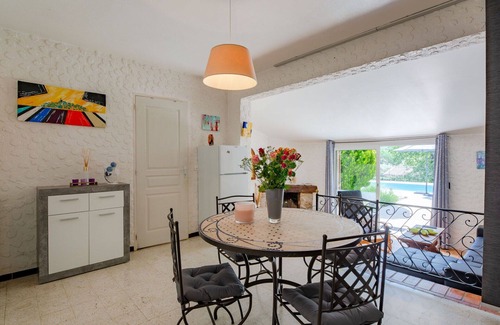 Saint-Cezaire-sur-Siagne Villa | Magnifique maison de vacances privée pour 4 personnes avec WIFI, piscine privée, TV et terrasse