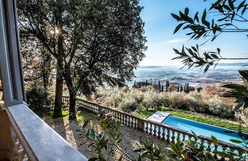 Loro Ciuffenna Villa | Maison de vacances privée avec piscine privée, climatisation, WIFI, TV, patio, animaux admis