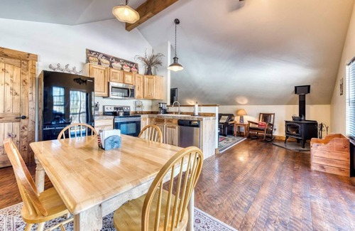 Conner Cabine | Wonderful 2 Bed 2 Bath Cabin on The Bitterroot River