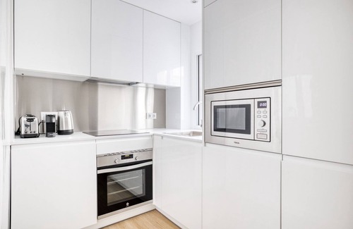 Hispanoamerica Appartement | Wonderful Bernabéu 2BR, in the heart of Madrid, by Blueground