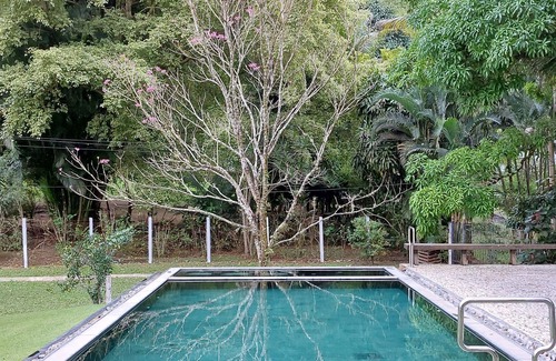 Cachoeiras de Macacu Maison | Wonderful Country House with Beautiful Lake, Swimming Pool and Wi-Fi