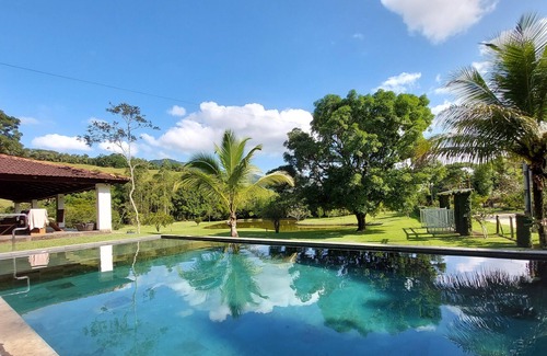 Cachoeiras de Macacu Maison | Wonderful Country House with Beautiful Lake, Swimming Pool and Wi-Fi