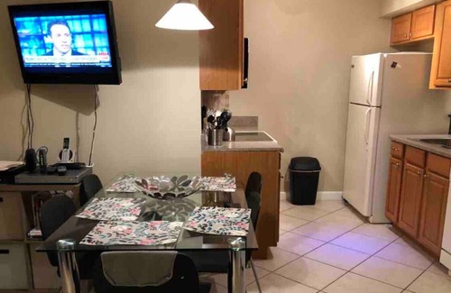 West Palm Beach Appartement | Wonderful condo close to outlets and city place!