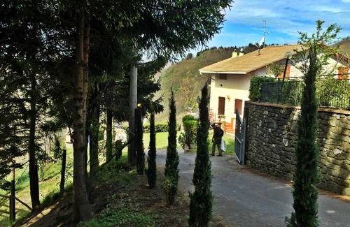 Pontito Appartement | Magnifique Appartement Dans Villa Eleonora, avec piscine et entouré de montagnes