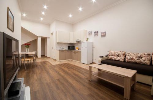 Uzhhorod Appartement | Wonderful flat on city center (Mukachivska 4/11)
