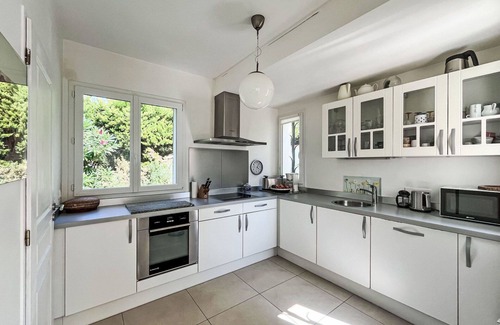 Montesquieu-des-Alberes Maison | Belle maison de vacances privée avec WIFI, climatisation, piscine privée, TV et patio