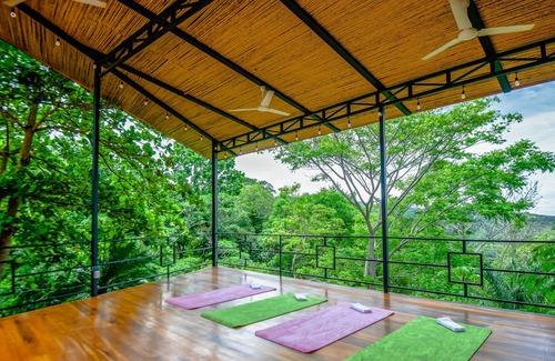 Jaco Maison | Wonderful home w/private pool & deck, ocean and jungle view! Wifi