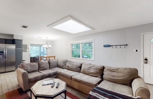 Kingsland Maison | Wonderful Lakefront Home w/ Yard, Water Views, Central AC, WiFi, Private W/D