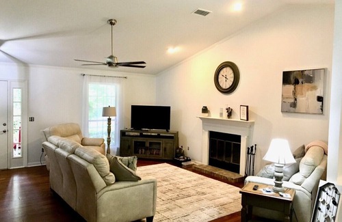 Live Oak Maison | Wonderful location in Suwannee County's premier neighborhood.